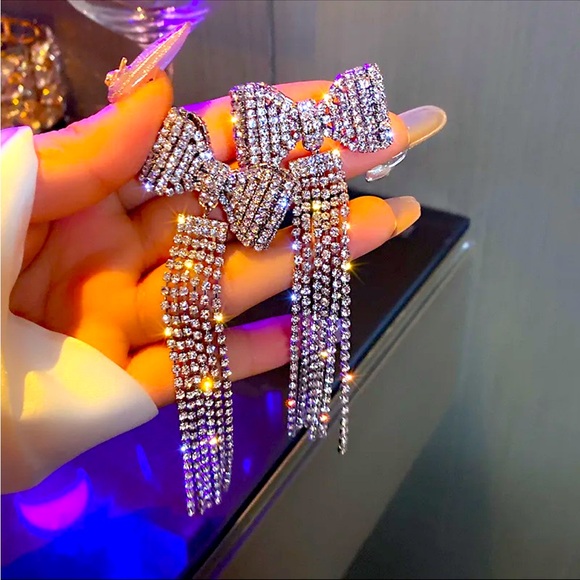 Glam Bow Rhinestone Dangle Earrings - Picture 1 of 2